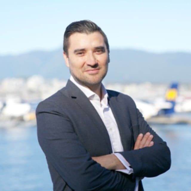 Dr. Carlos Nuñez